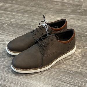 Men's Dark Brown Casual Lace-Up Shoes with White Sole By Perry Ellis